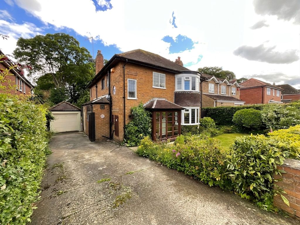 Property photo 1 of 28