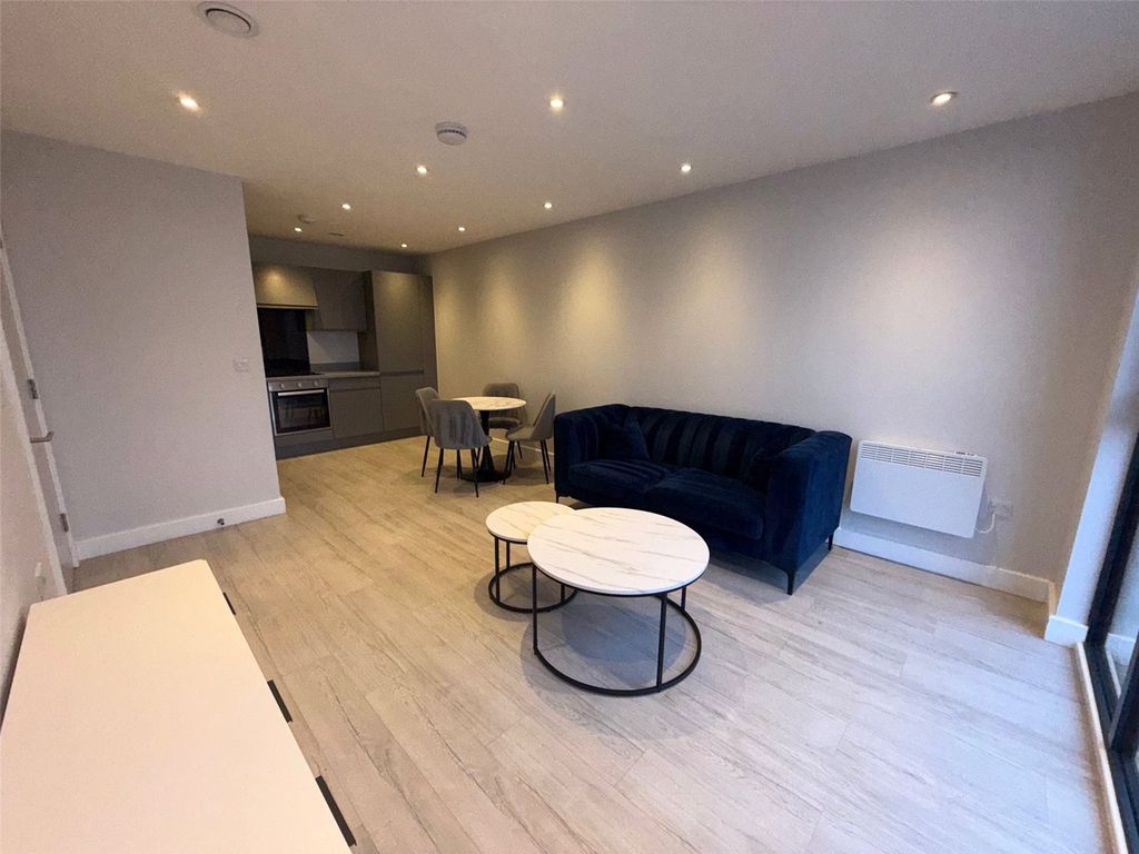 Property photo 3 of 9 Lounge