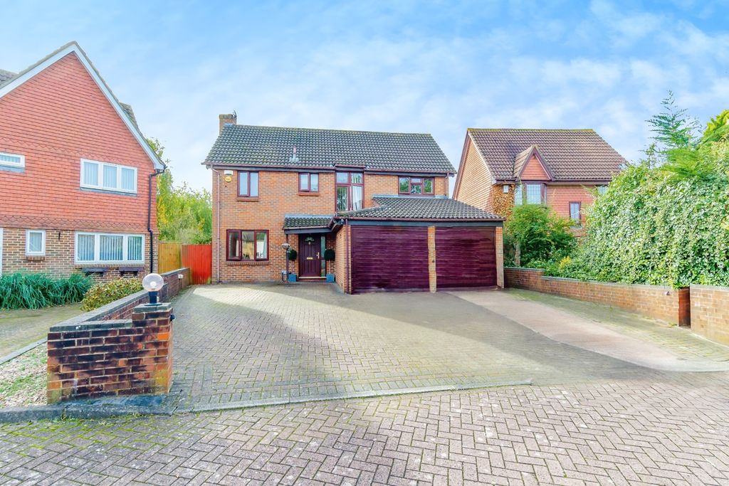 Property photo 1 of 16 Photography