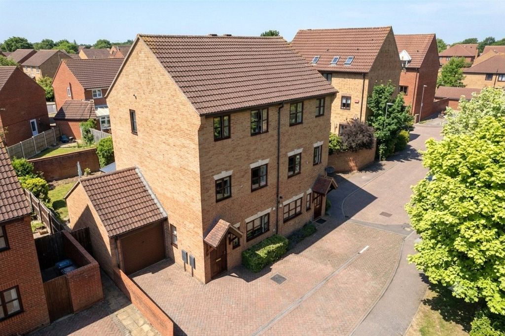 Property photo 1 of 17 Picture No. 01