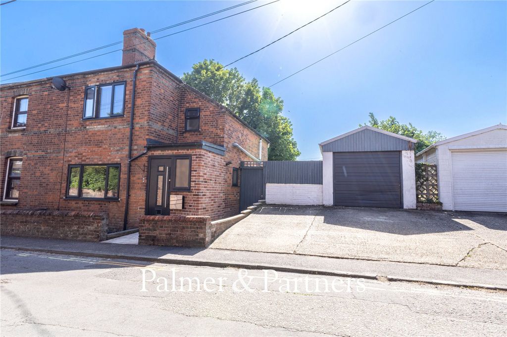 Property photo 1 of 17 Picture No. 05