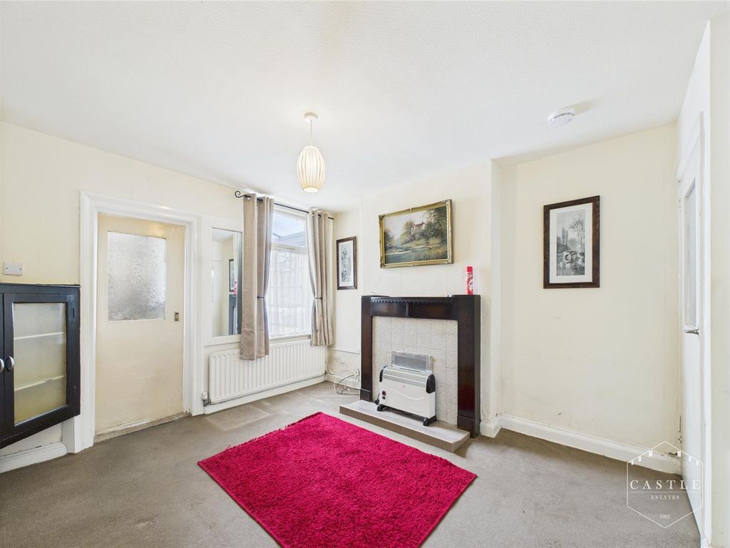 Property photo 3 of 18 Cam02833G0-Pr0520-Still007.Jpg