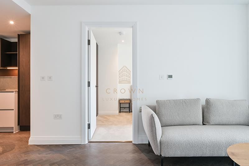Property photo 2 of 20 Halcyon House, 1305- (12).Jpg