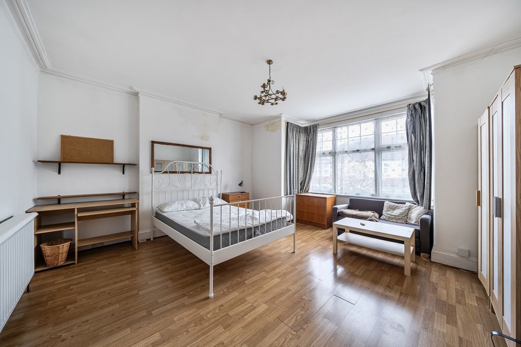 Property photo 2 of 19 1429506-15-69B2E2...