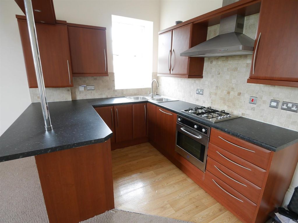 Property photo 1 of 5