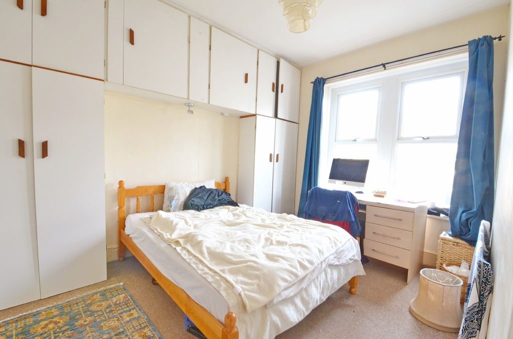 Property photo 2 of 9 Bright Double Bedroom With A Large Window, Built-i...