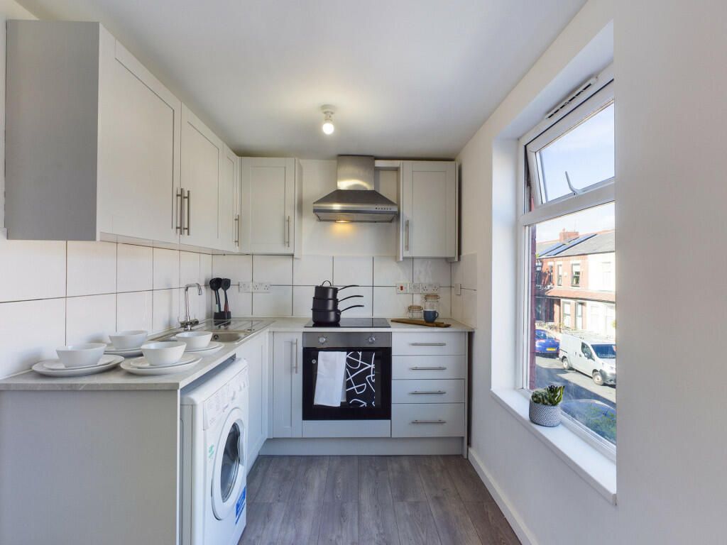 Property photo 2 of 6