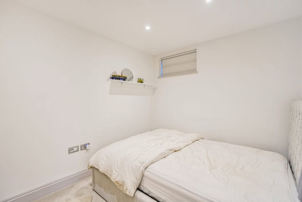 Property photo 3 of 6 1216760 (4)