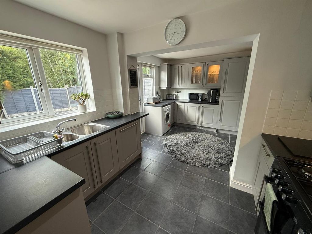 Property photo 3 of 25