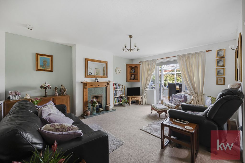 Property photo 3 of 24