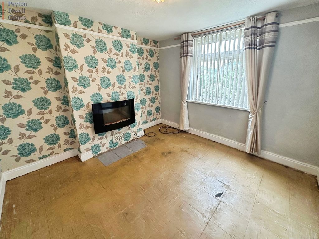 Property photo 2 of 12 Not Specified