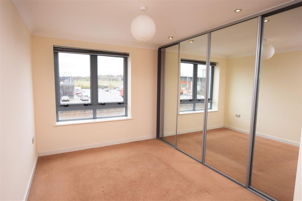 Property photo 2 of 4
