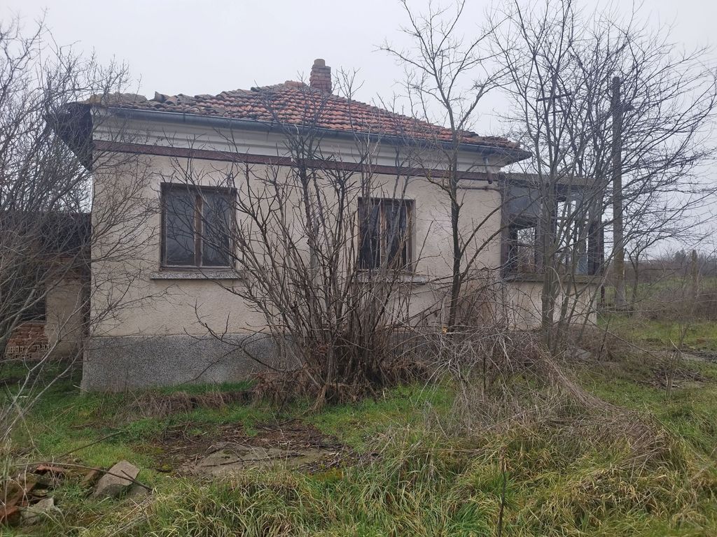 Property photo 2 of 4