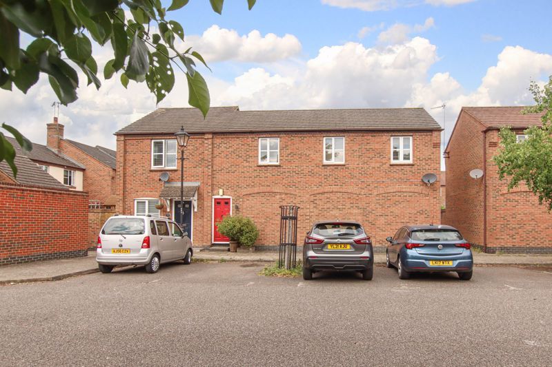 Property photo 1 of 11 Photo 8