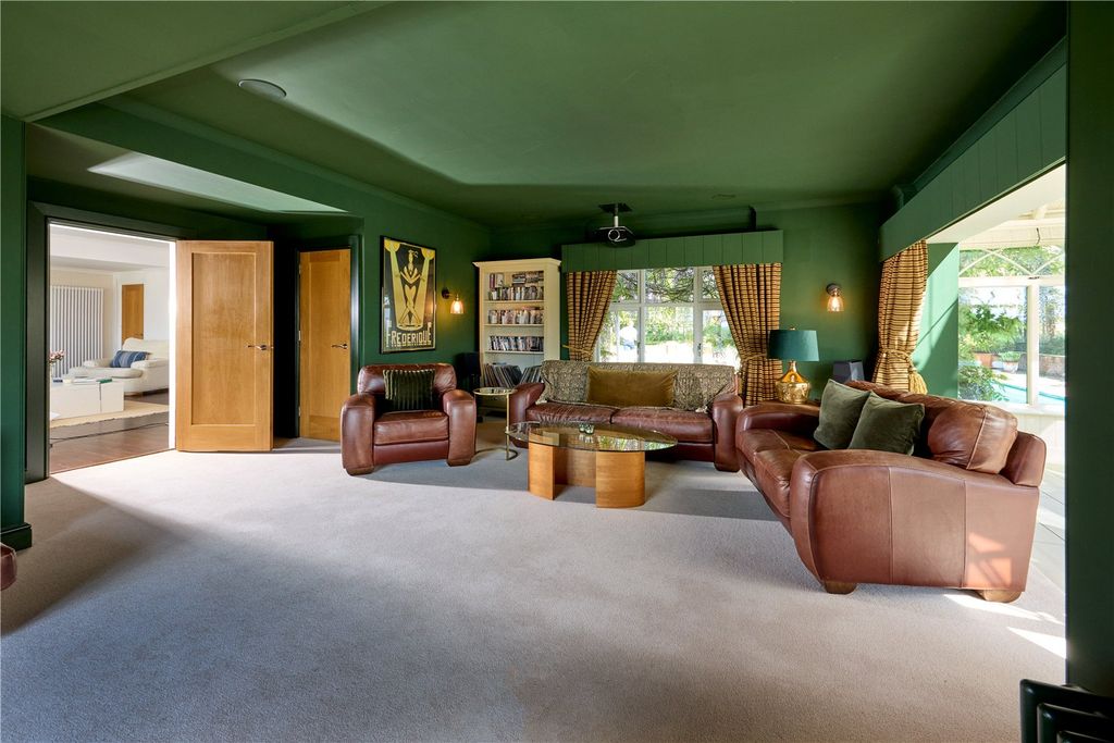 Property photo 3 of 18 Cinema Room