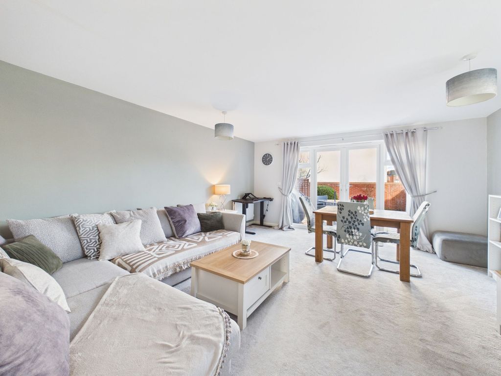 Property photo 3 of 20