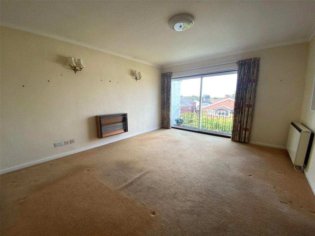 Property photo 3 of 14 Picture No. 17