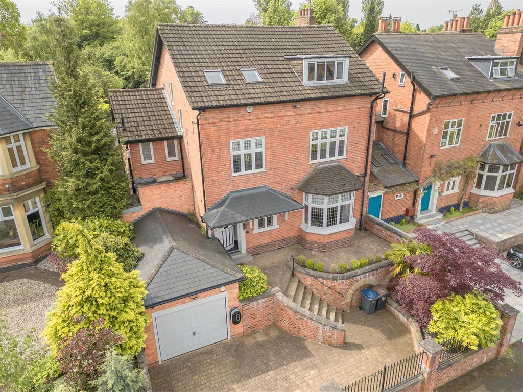 Property photo 3 of 41