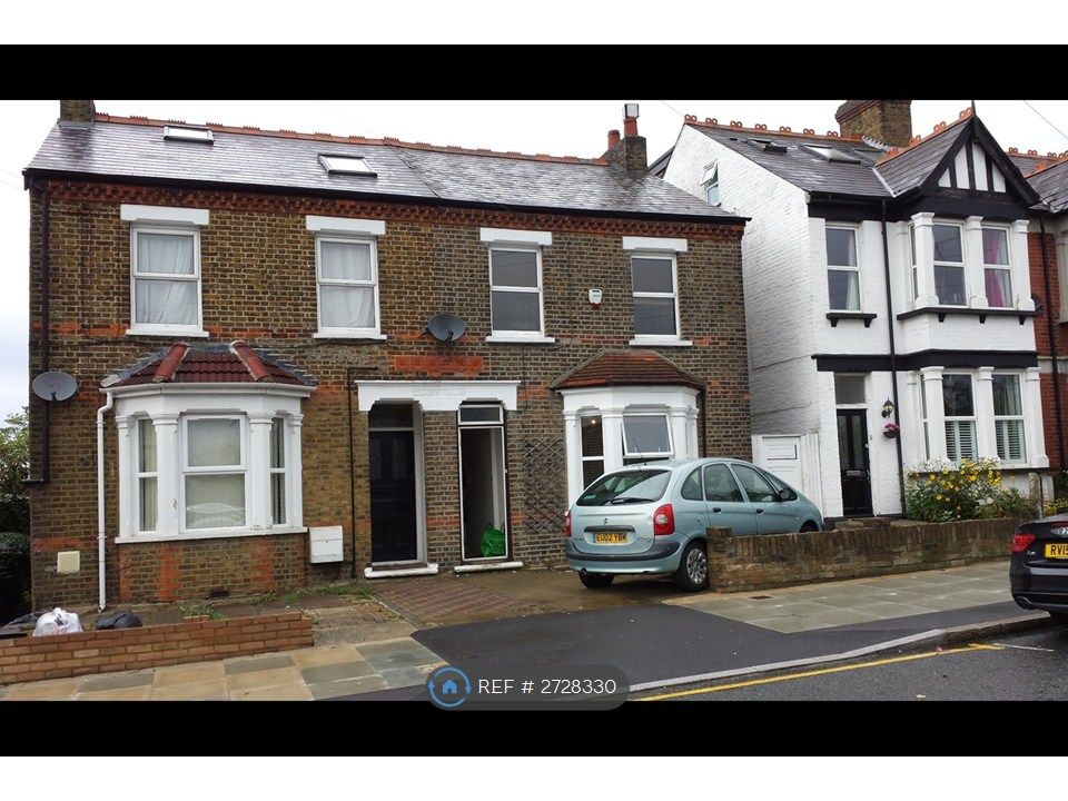 Property photo 1 of 10 House Frontage