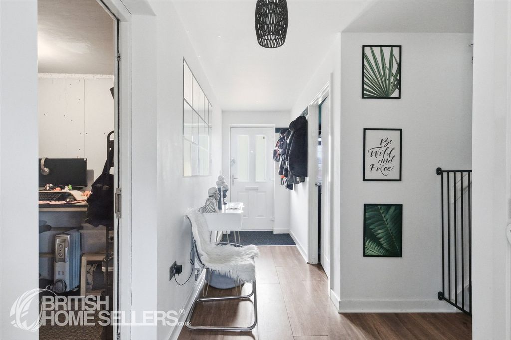 Property photo 3 of 15 Picture No. 11