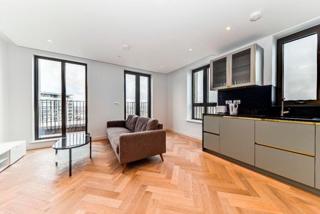 Property photo 1 of 9