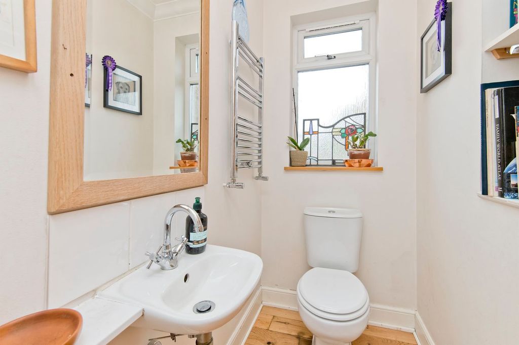 Property photo 3 of 19