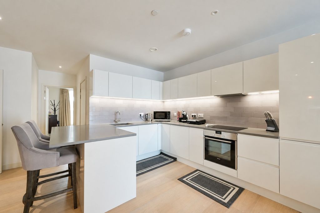 Property photo 3 of 28 5372404