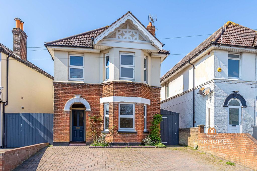 Property photo 1 of 31