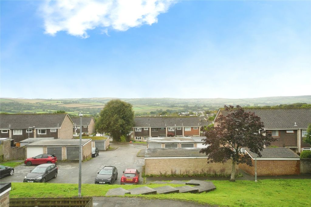 Property photo 2 of 17 Picture No. 01