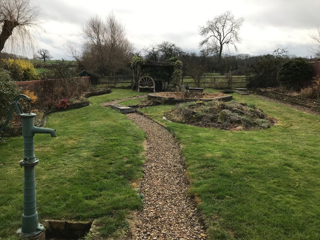 Property photo 2 of 11 Picture No. 05