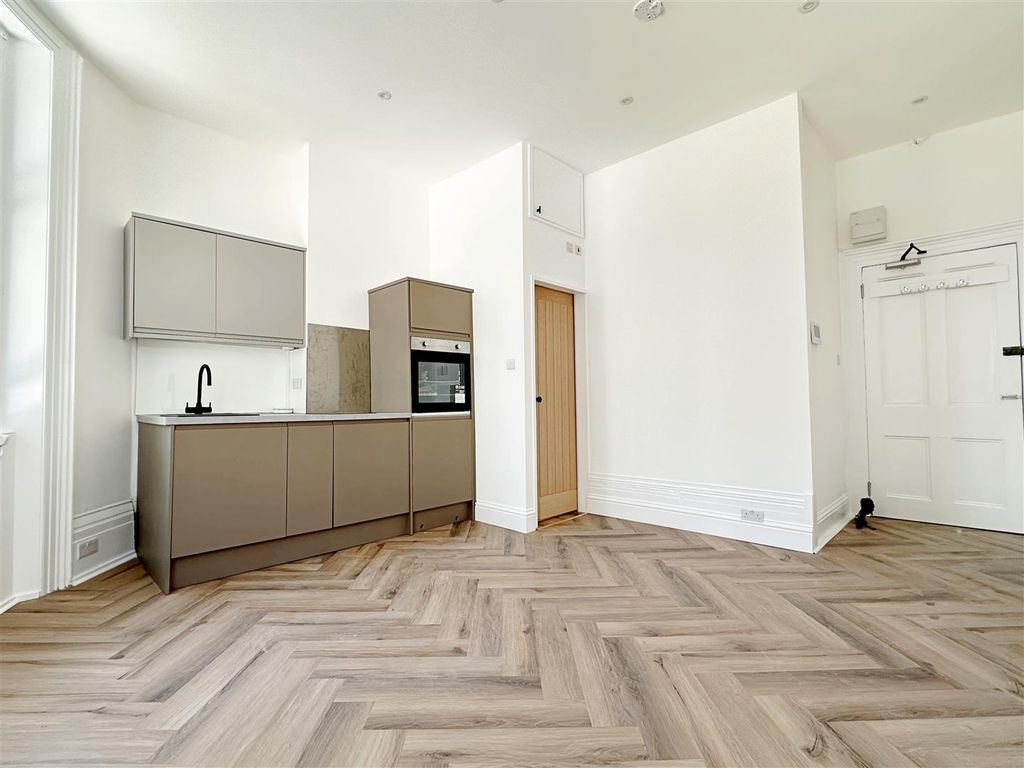 Property photo 2 of 7 Img_5881.Jpg