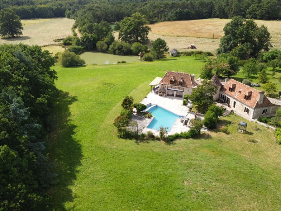 Property photo 2 of 33