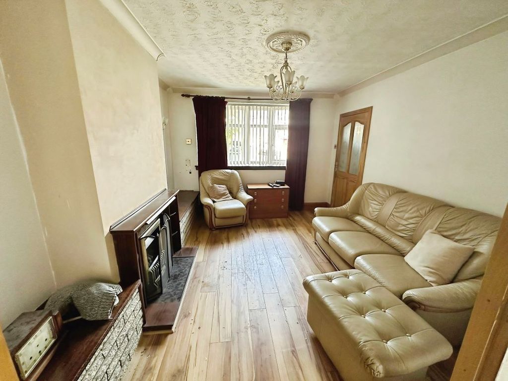 Property photo 2 of 10 Image 2
