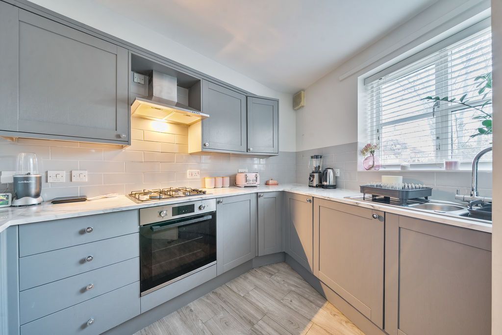 Property photo 2 of 11 Photo 1