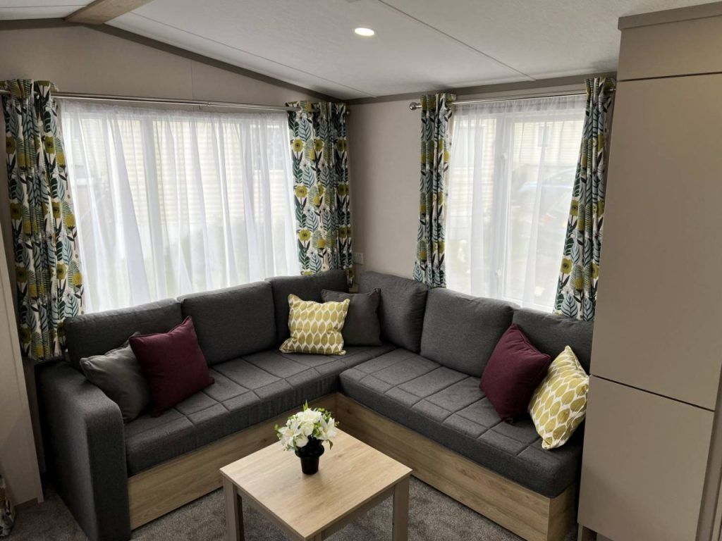 Property photo 3 of 13 3.Jpg