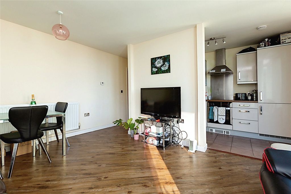 Property photo 3 of 14 Photography