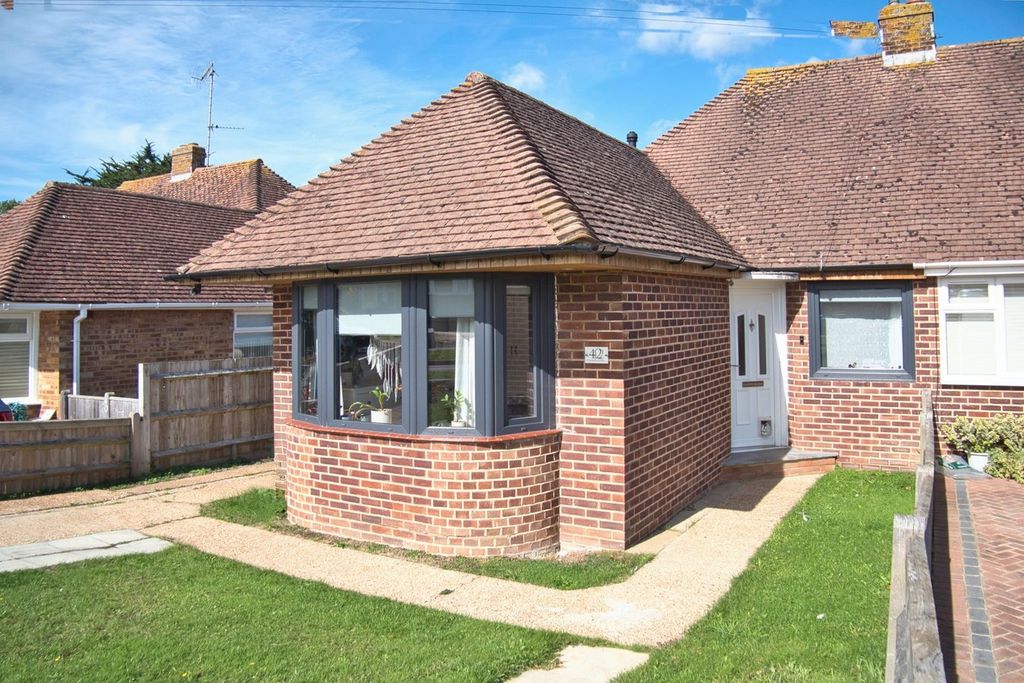 Property photo 3 of 39