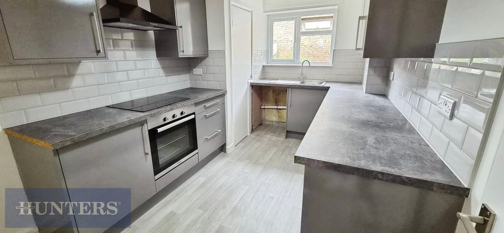 Property photo 2 of 9 1A3E2c9A-25844.Jpg