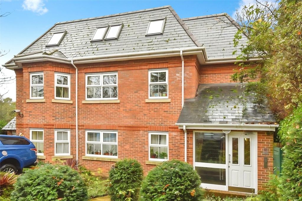 Property photo 1 of 19 Picture No. 29