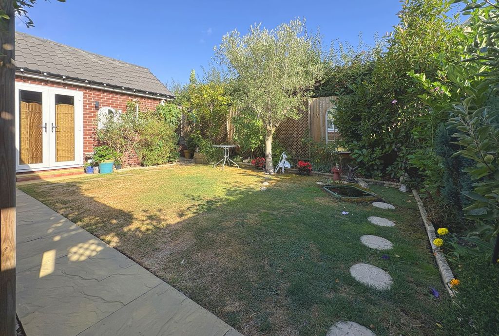 Property photo 3 of 22