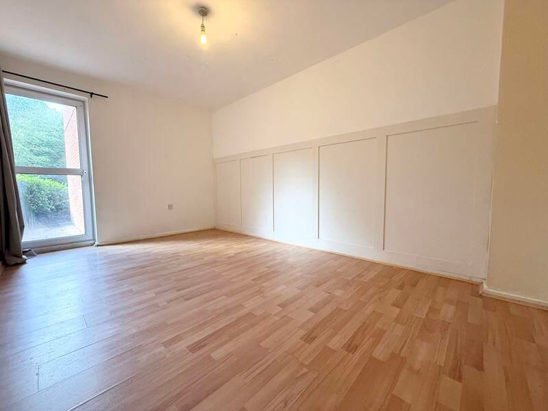 Property photo 2 of 3