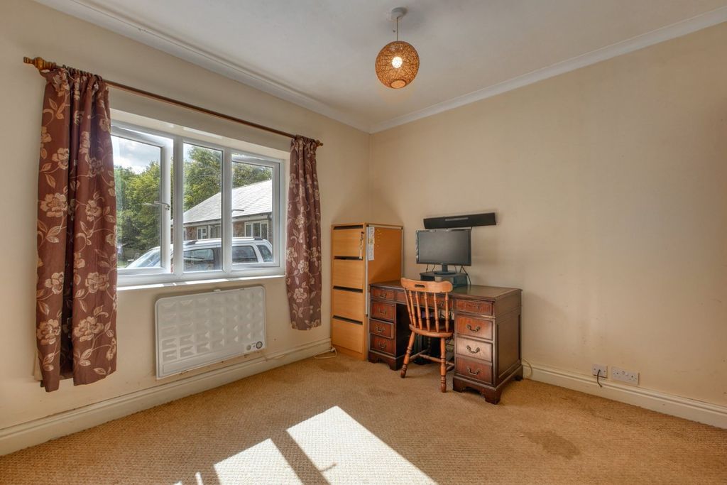 Additional image 16 of 5 bed detached bungalow for saleHempstead Lane, Hailsham BN27