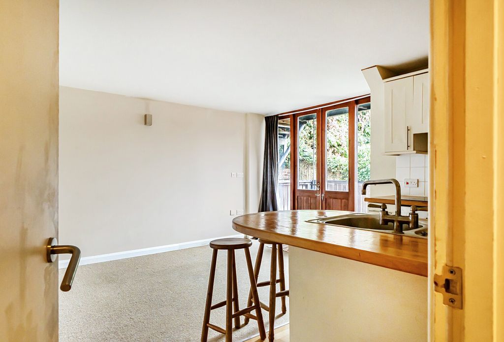 Property photo 2 of 13 1528456 (4)-1.Jpg