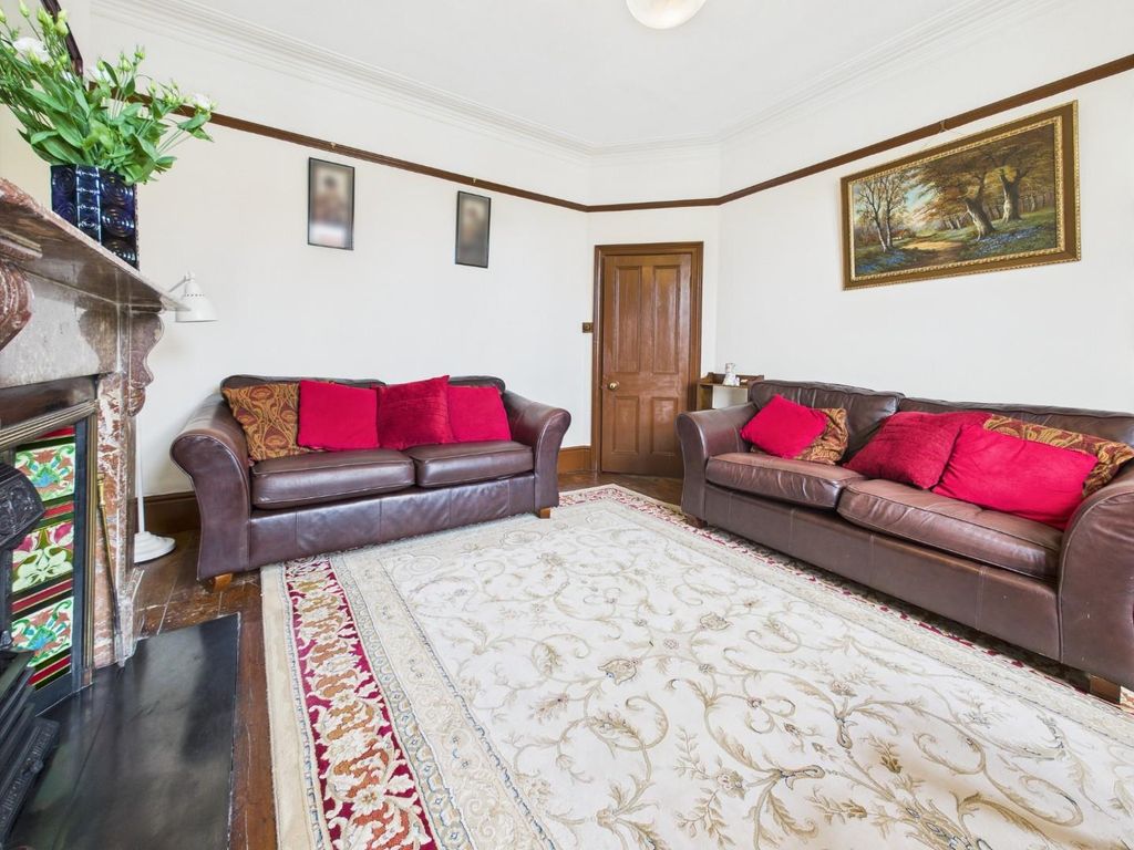 Property photo 3 of 42 Cam01576G0-Pr0298-Still005.Jpg