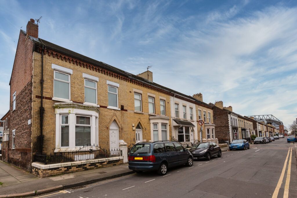 Property photo 1 of 30