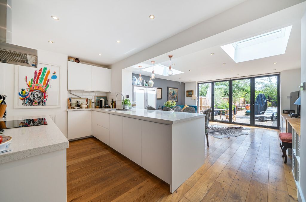 Property photo 2 of 13 1493521-17-6A5A17...