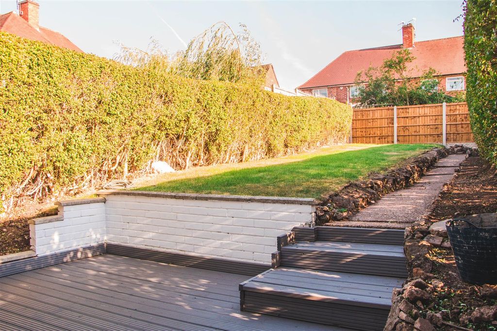 Property photo 3 of 13 Outdoors 3.Jpg