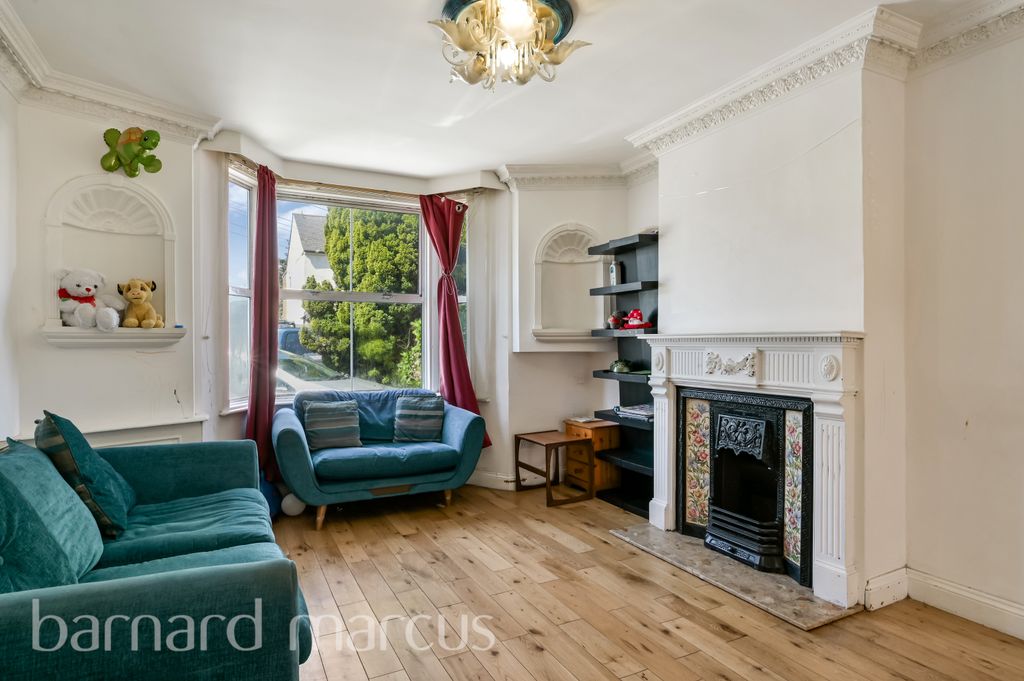 Property photo 2 of 8 Image