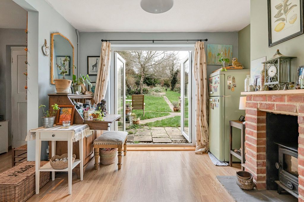 Property photo 3 of 16 Dining Room