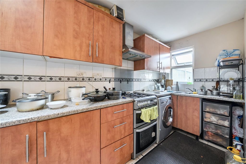 Property photo 2 of 22 Kitchen